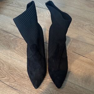 Catherine Malandrino Black Ankle Booties